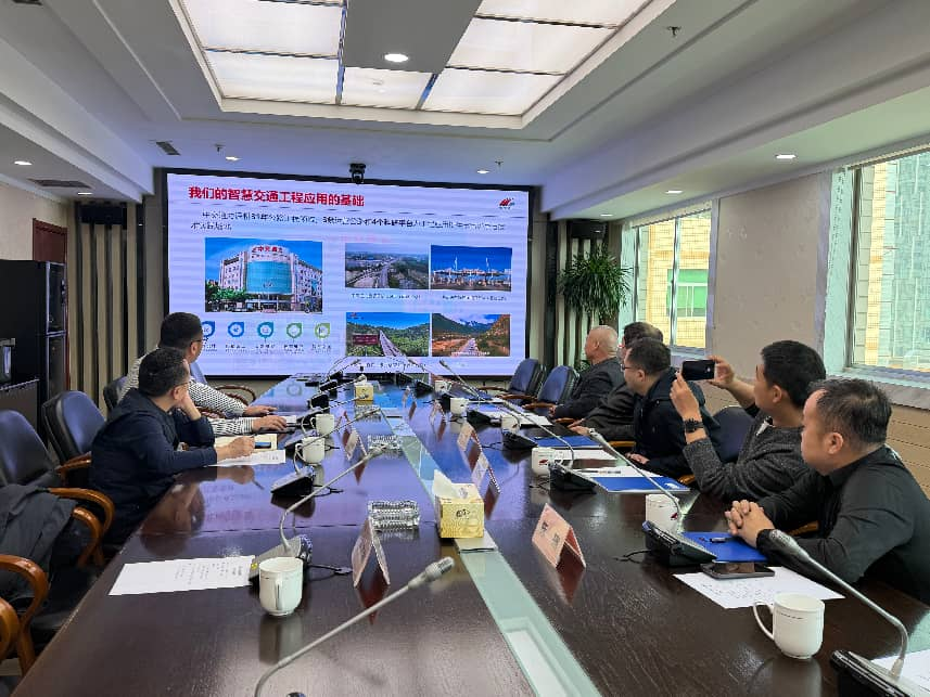 石嘴山市科技局联合西安交通大学科技园赴中交通力开展科技招商考察交流