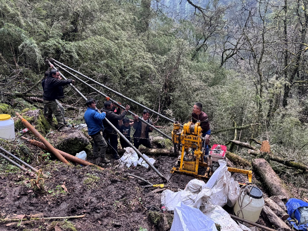 踏险攻坚，凝心聚力--岩土公司高原深山地质钻探纪实